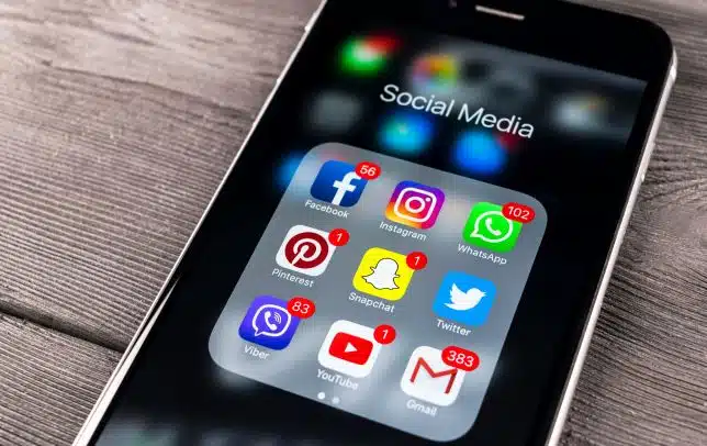 Social media: how it can affect the online travel business