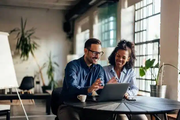 Do You Need a Solicitor When Starting a Business in the UK? 1 discussing business idea