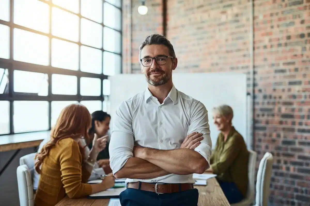 Master Essential Business Skills for 2025 1 motivating business leader
